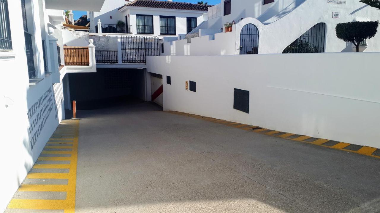 Apartamento 409 Marina Real Puerto De La Duquesa Playa マニルバ エクステリア 写真