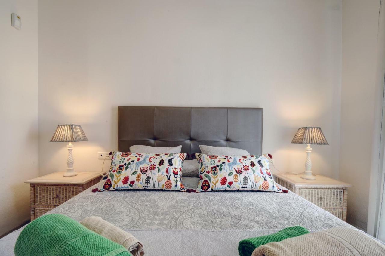 Apartamento 409 Marina Real Puerto De La Duquesa Playa マニルバ エクステリア 写真