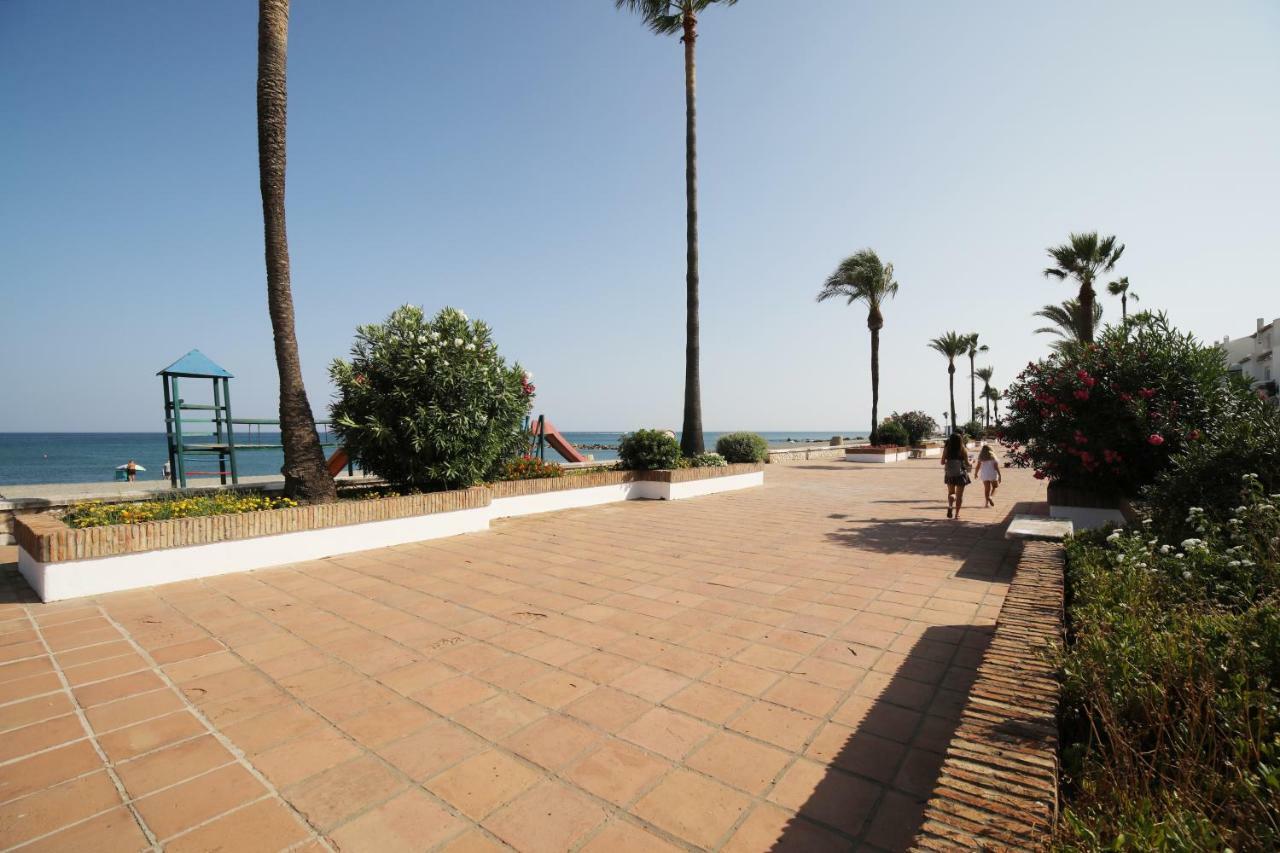 Apartamento 409 Marina Real Puerto De La Duquesa Playa マニルバ エクステリア 写真